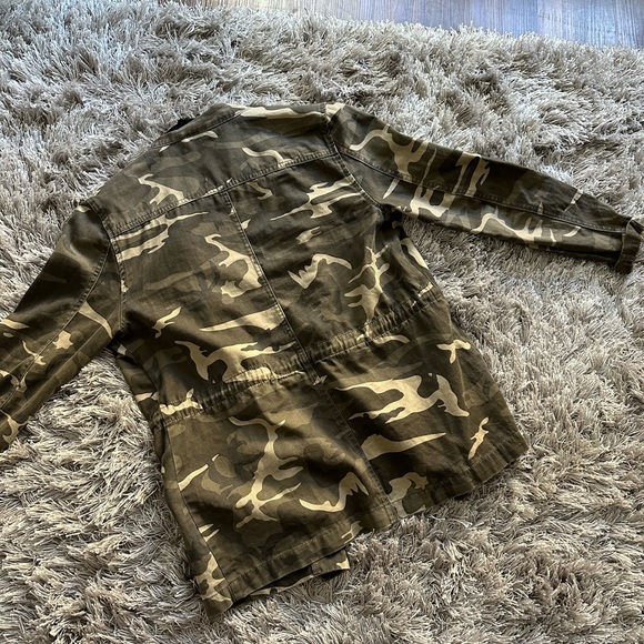 Camouflage jacket - Picture 3 of 9